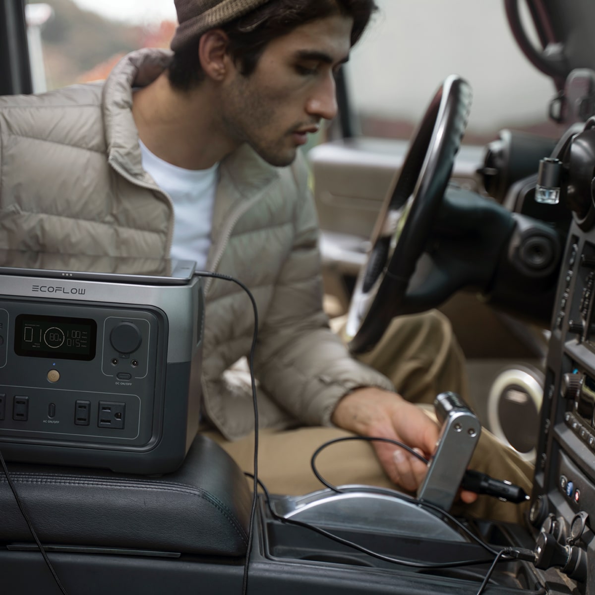 EcoFlow River 2 Max - Charge from your car