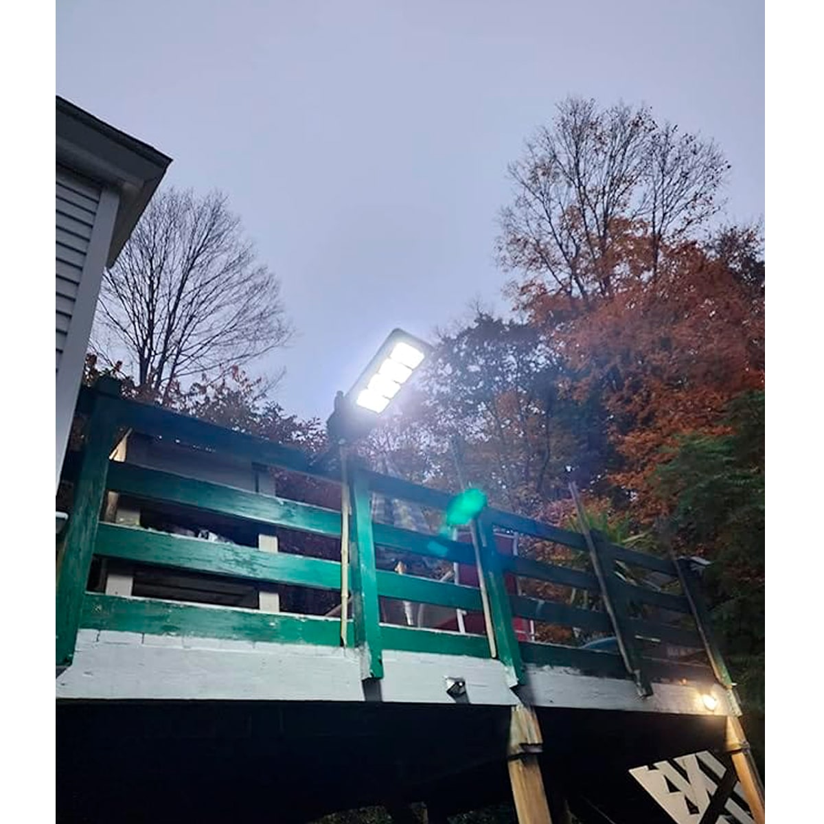 Energy Flow Solar Lights 20,000 Lumens - 200W (4-Pack) - Image 8